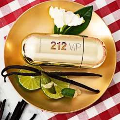 Carolina Herrera Parfums Épicés|Parfums Floraux><noscript><img width=